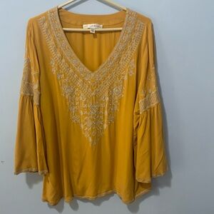 Chelsea & Theodore Boho mustard blouse 100% rayon